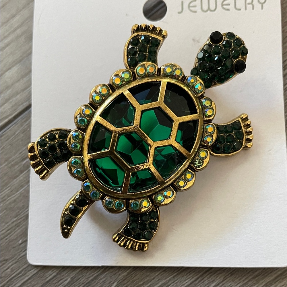 Artisan Green and Gold Turtle Brooch - Picture 8 of 9